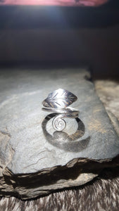 Handmade Pure Silver Elvish Leaf Ring - The Carnutian Workshop